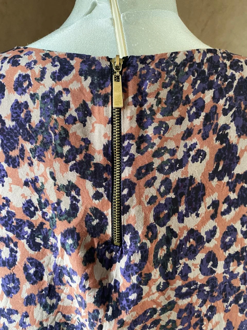 Vloeiende jurk Sud Express maat 40 roze & blauwe print – zijde & viscose, gedrukte schouders – photo 6